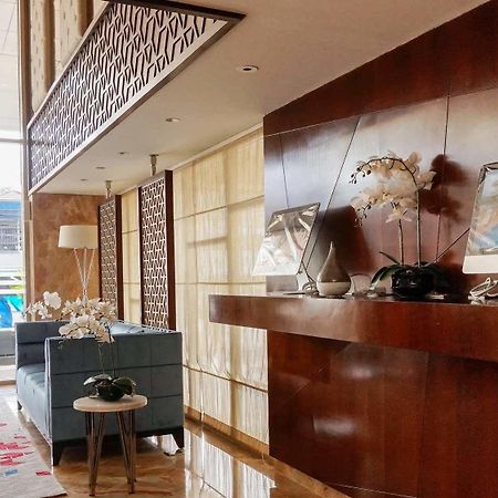 Louis Kienne Hotel Pandanaran Семаранг Экстерьер фото