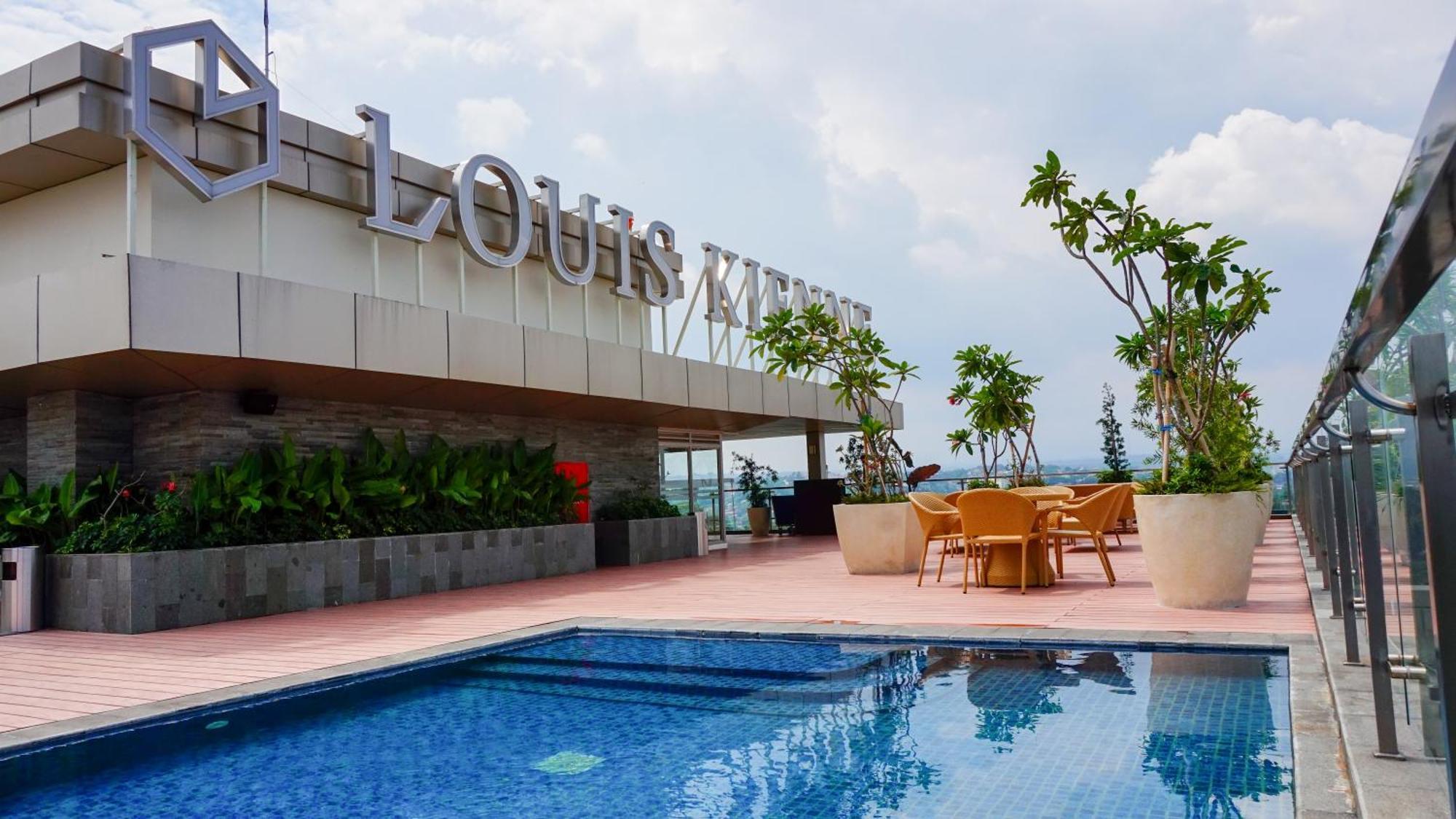 Louis Kienne Hotel Pandanaran Семаранг Экстерьер фото