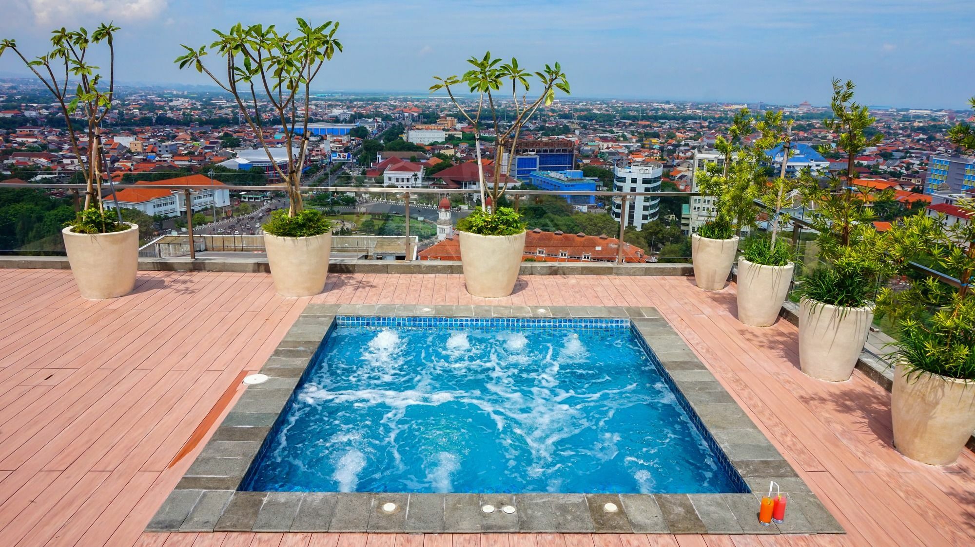 Louis Kienne Hotel Pandanaran Семаранг Экстерьер фото